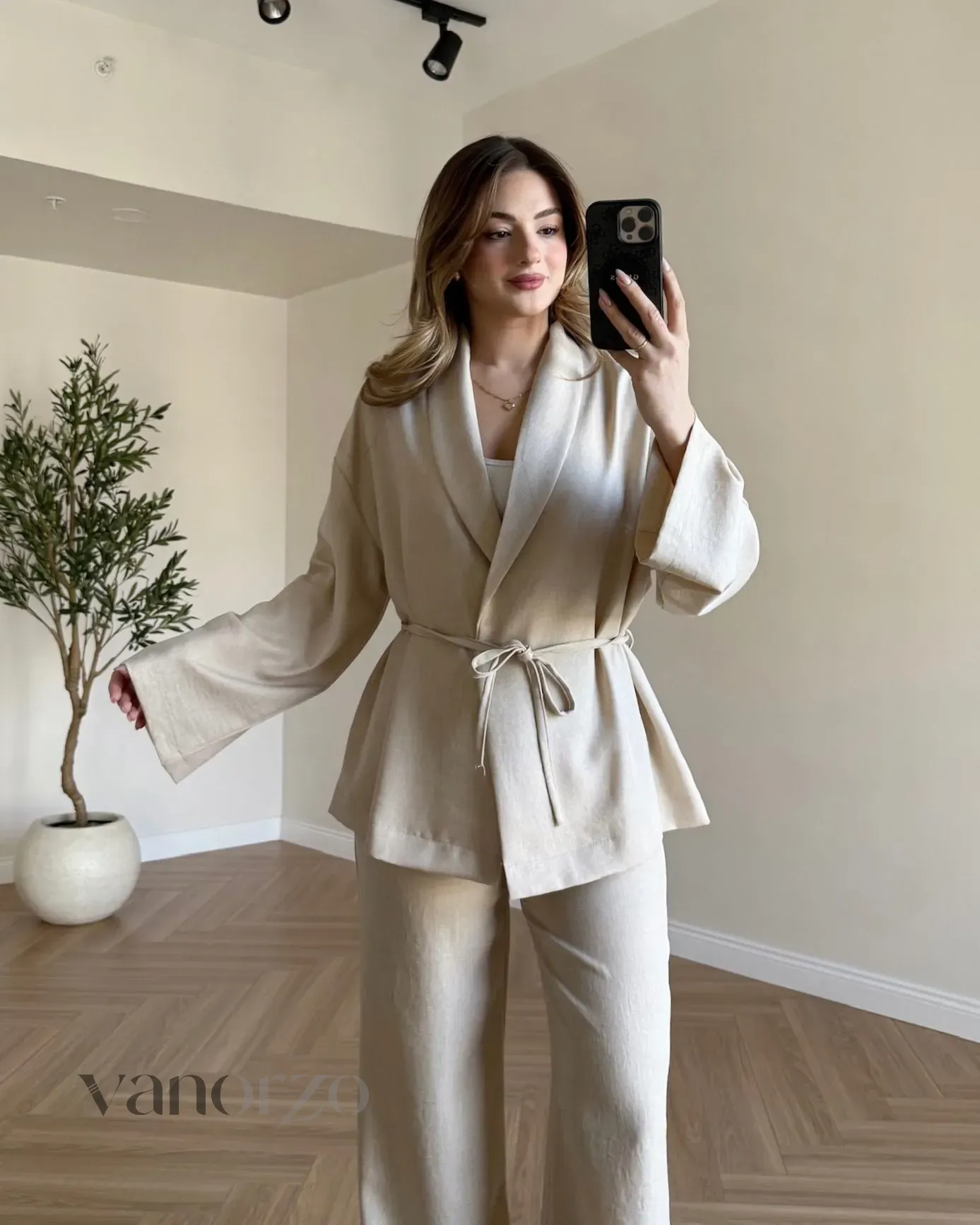 كيمونو نسائي أنسومبل "سوفت إليجانس" مع حزام وبنطال واسع