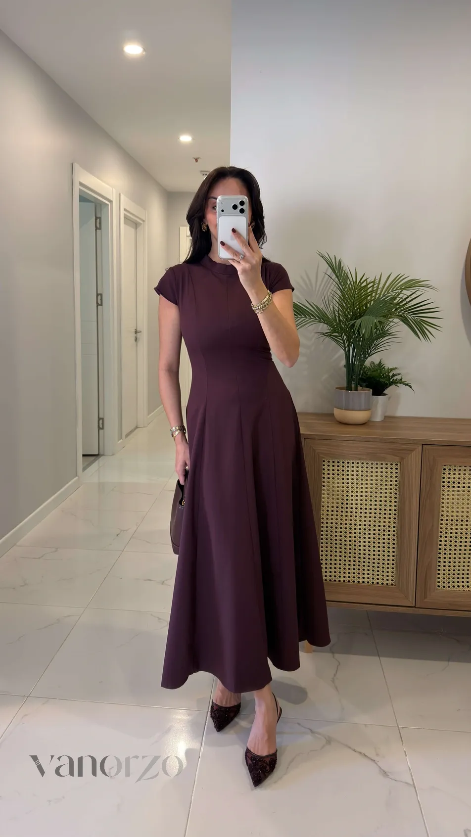 فستان نسائي ميدي كلاسيكي أنيق بياقة مرتفعة | Robe Midi Évasée Femme