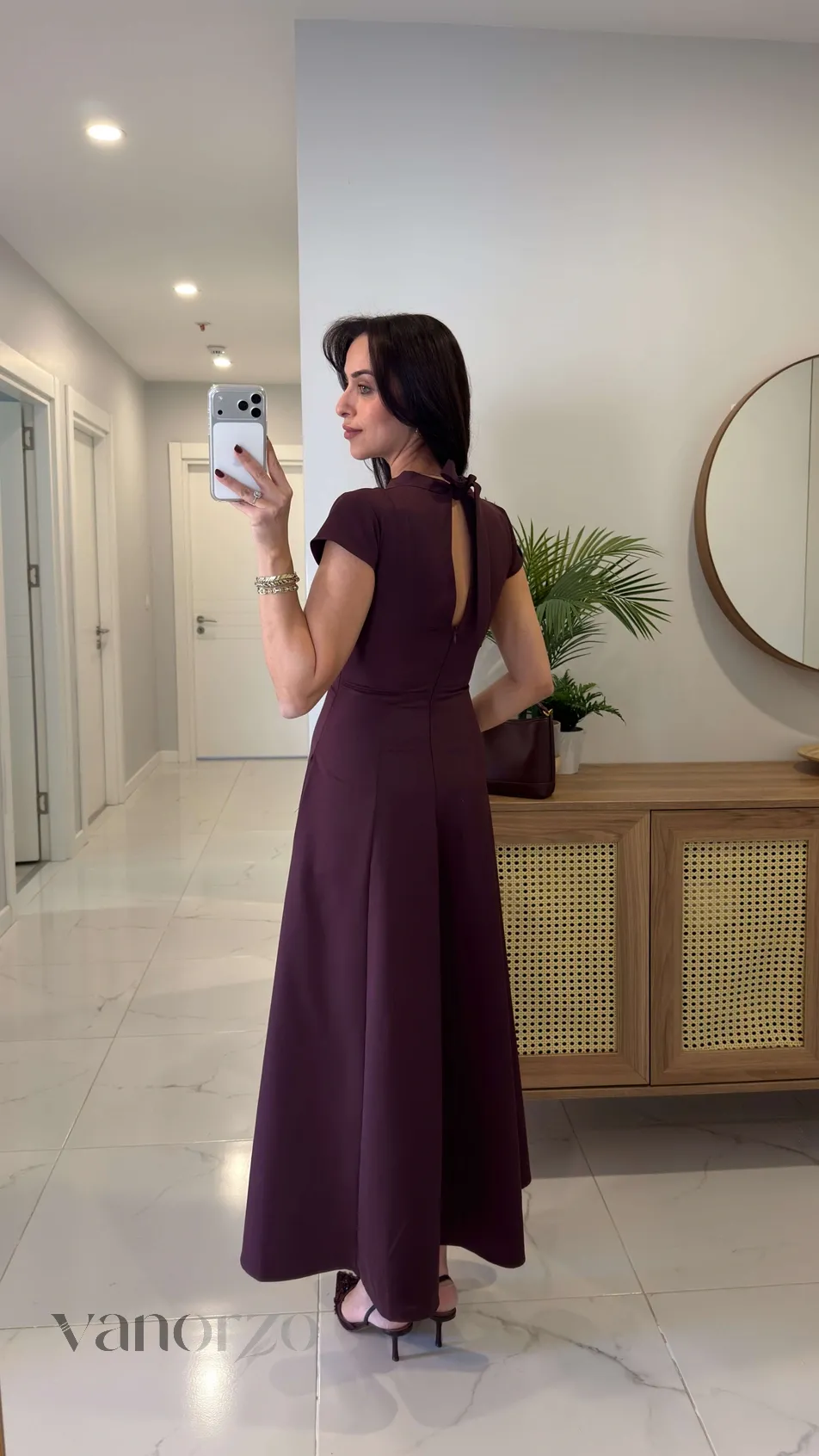 فستان نسائي ميدي كلاسيكي أنيق بياقة مرتفعة | Robe Midi Évasée Femme